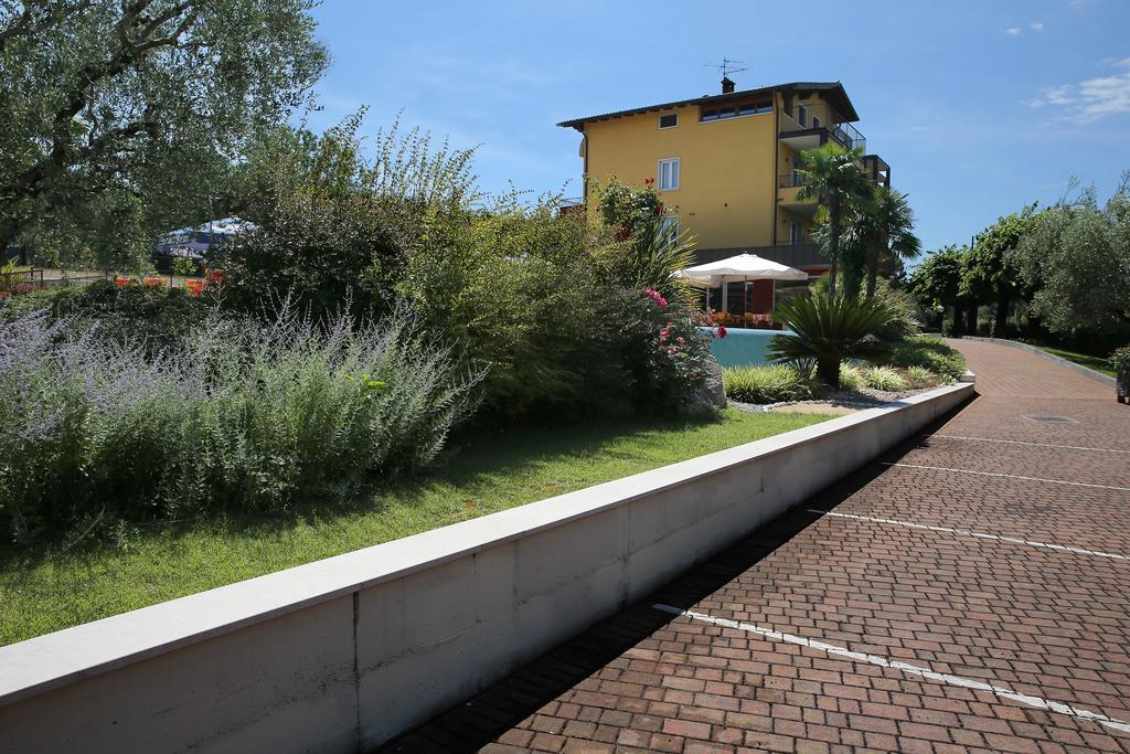 Hotel San Vito バルドリーノ エクステリア 写真