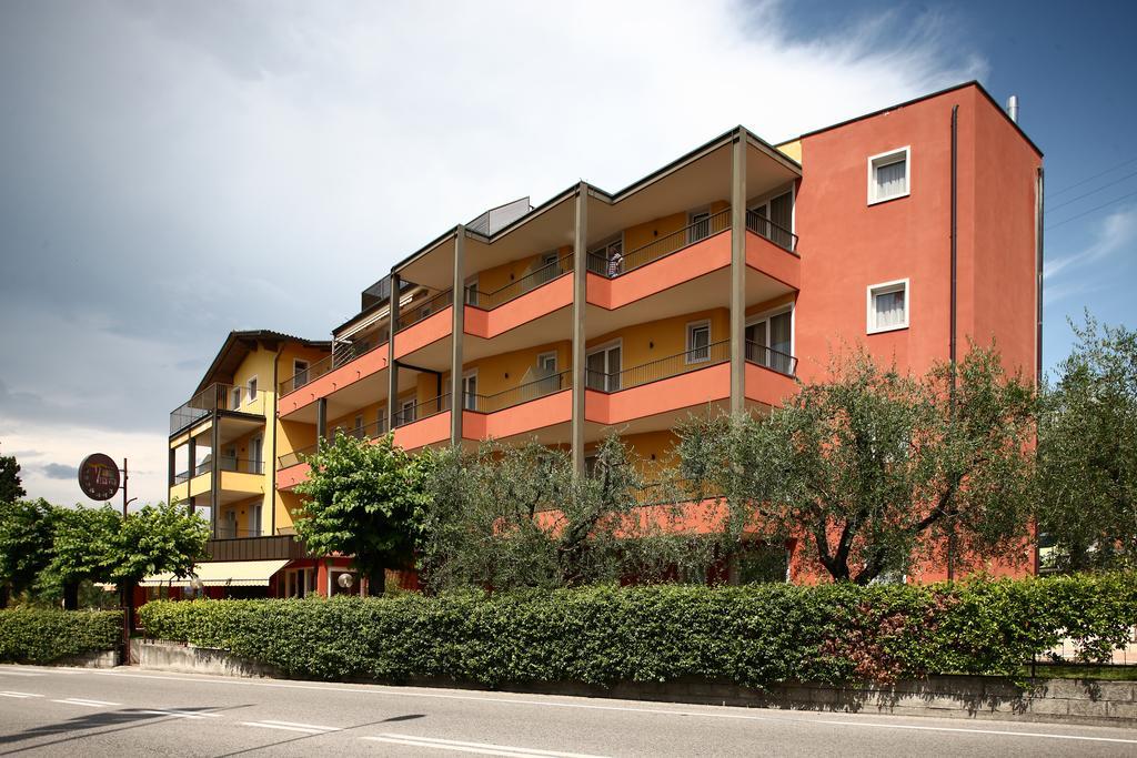 Hotel San Vito バルドリーノ エクステリア 写真
