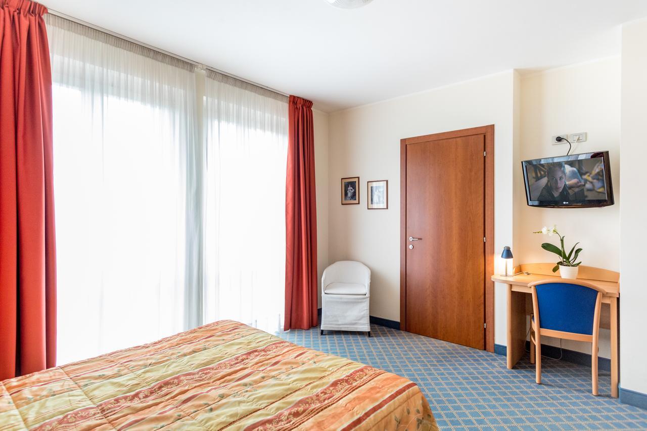 Hotel San Vito バルドリーノ エクステリア 写真