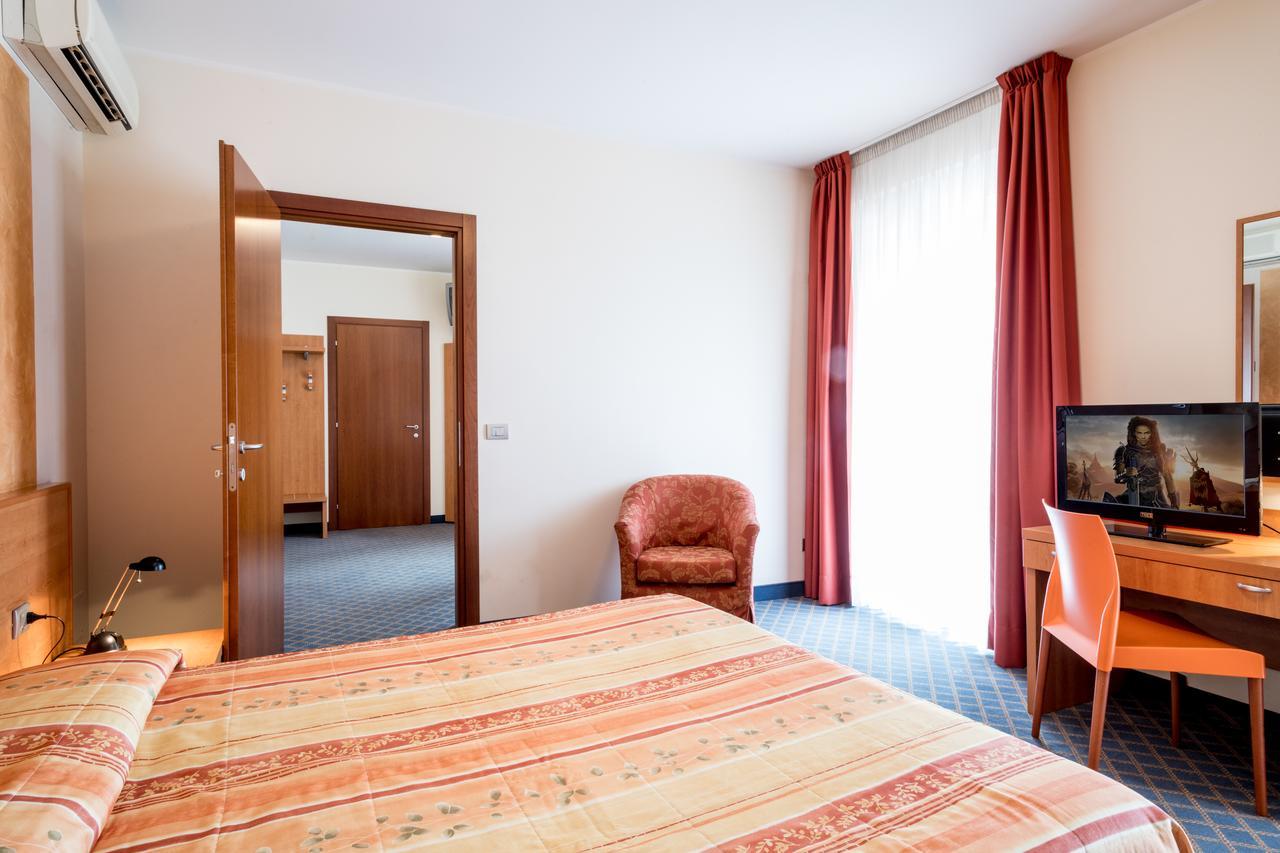 Hotel San Vito バルドリーノ エクステリア 写真