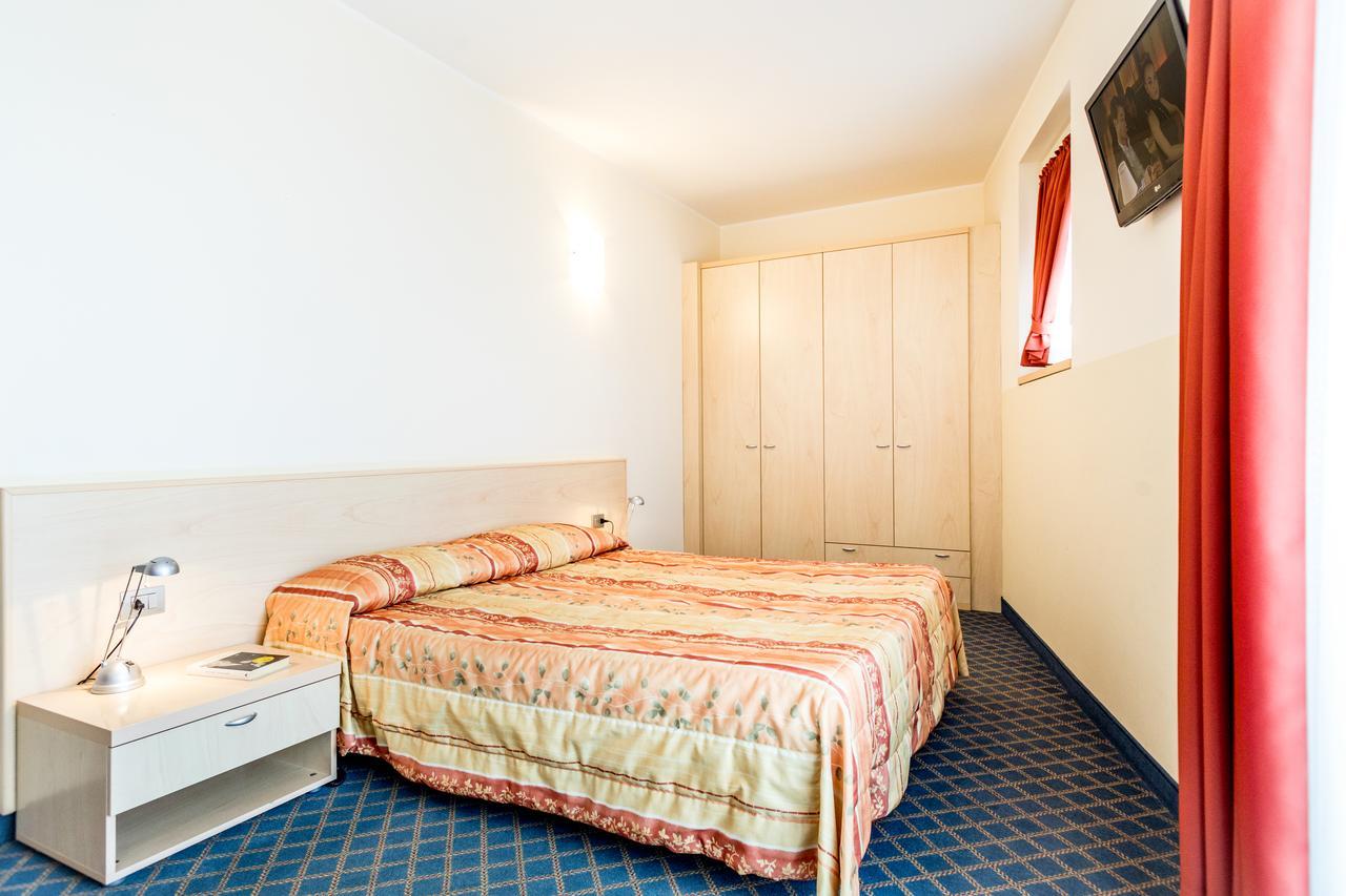 Hotel San Vito バルドリーノ エクステリア 写真