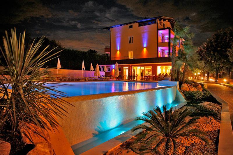 Hotel San Vito バルドリーノ エクステリア 写真
